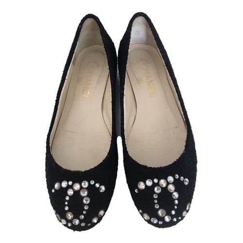 Pre-owned Chanel Tweed Ballet Flats In Black