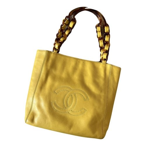 Pre-owned Chanel Vintage Cc Chain Leather Tote In Yellow