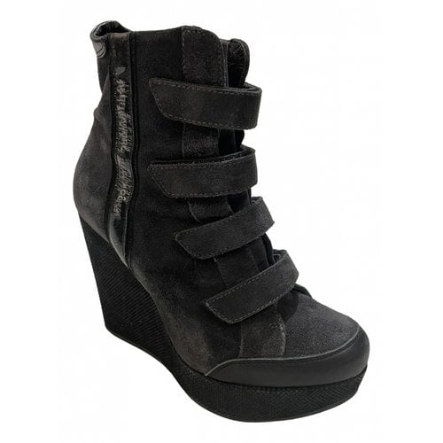 Pre-owned Alessandro Dell'acqua Ankle Boots In Black