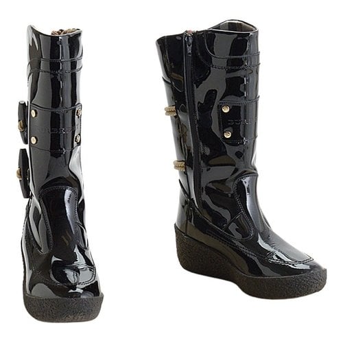 Pre-owned Burberry Patent Leather Snow Boots In Black
