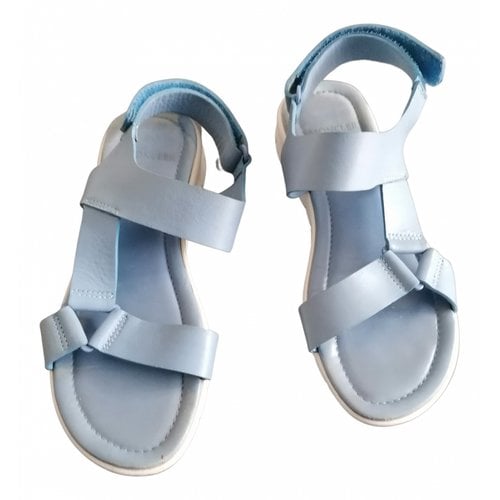 Pre-owned Moncler Leather Sandal In Blue