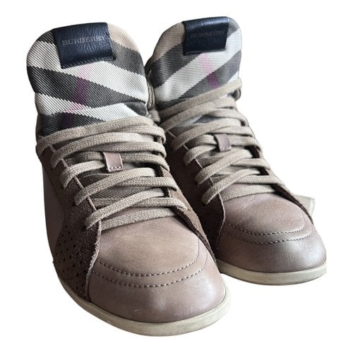 Pre-owned Burberry Leather Trainers In Beige