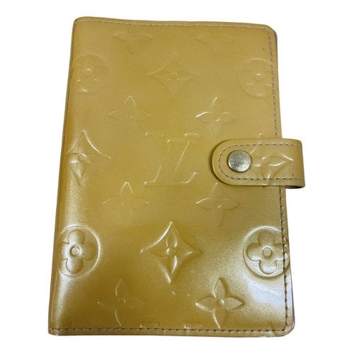 Pre-owned Louis Vuitton Patent Leather Card Wallet In Yellow