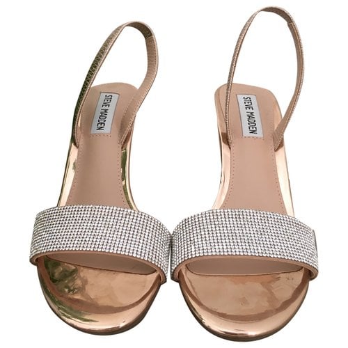 Pre-owned Steve Madden Sandals In Gold