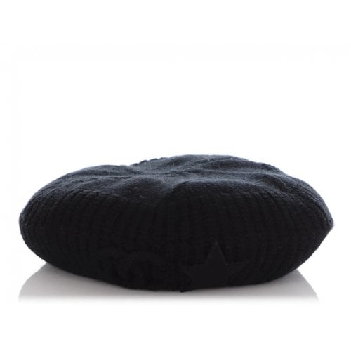 Pre-owned Chanel Cashmere Beret In Black
