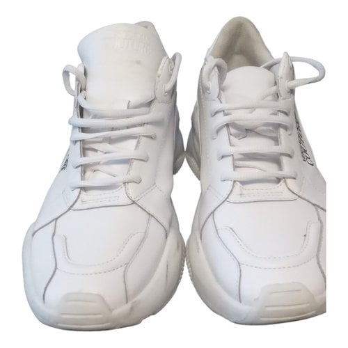 Pre-owned Versace Leather Low Trainers In White