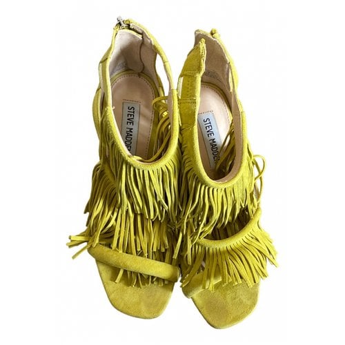 Pre-owned Steve Madden Sandals In Yellow