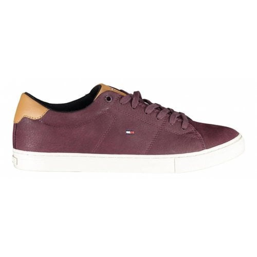 Pre-owned Tommy Hilfiger Low Trainers In Burgundy