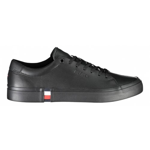 Pre-owned Tommy Hilfiger Low Trainers In Black