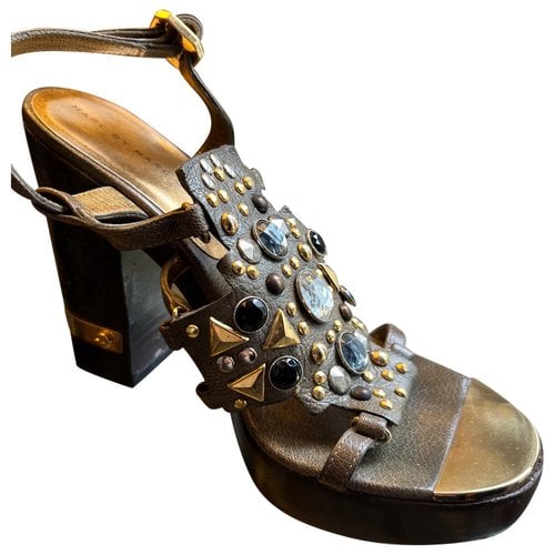 Pre-owned Marc By Marc Jacobs Leather Sandals In Khaki