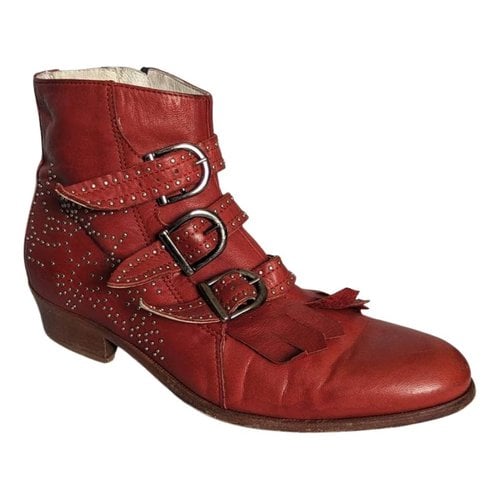 Pre-owned Essentiel Antwerp Leather Buckled Boots In Red