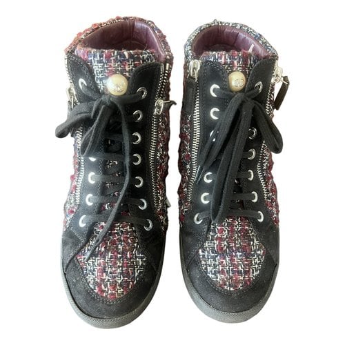 Pre-owned Chanel Tweed Trainers In Burgundy