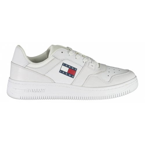 Pre-owned Tommy Jeans Low Trainers In White