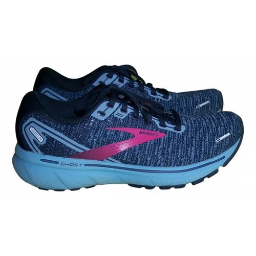 Pre-owned Brooks Trainers In Blue