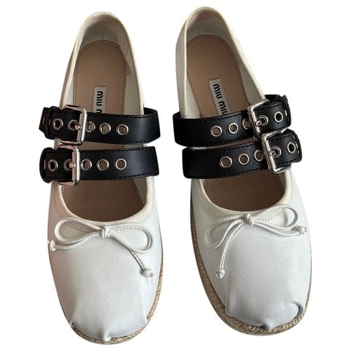 Pre-owned Miu Miu Leather Ballet Flats In White