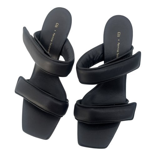 Pre-owned Gia Borghini Leather Sandals In Black