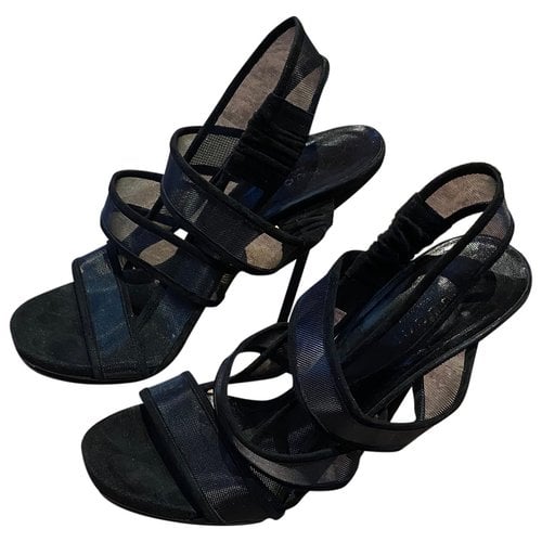 Pre-owned Gucci Cloth Sandals In Black