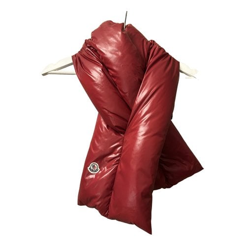 Pre-owned Moncler Scarf In Red
