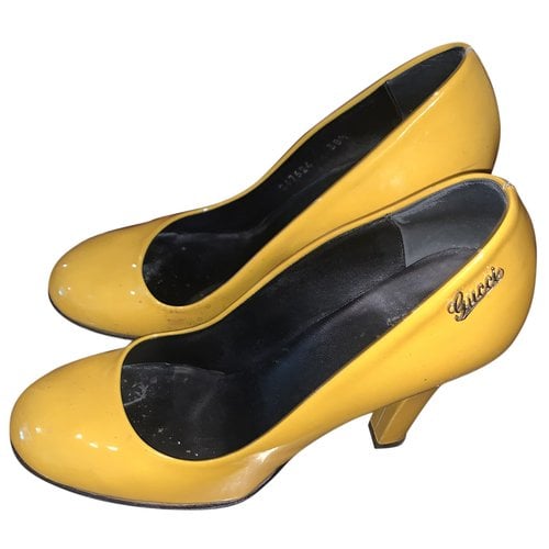 Pre-owned Gucci Patent Leather Heels In Yellow