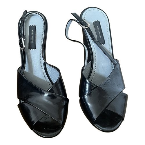Pre-owned Marc Jacobs Patent Leather Sandals In Black