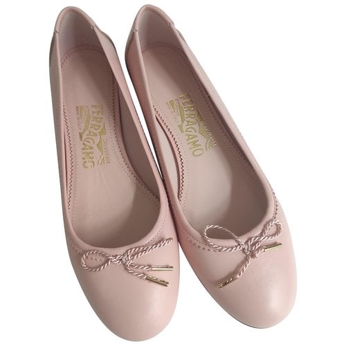 Pre-owned Ferragamo Vara Leather Ballet Flats In Pink