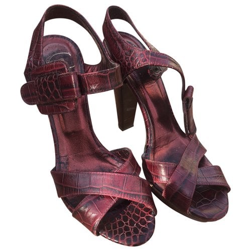 Pre-owned Just Cavalli Leather Sandals In Burgundy
