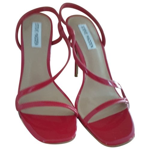 Pre-owned Steve Madden Leather Sandals In Red