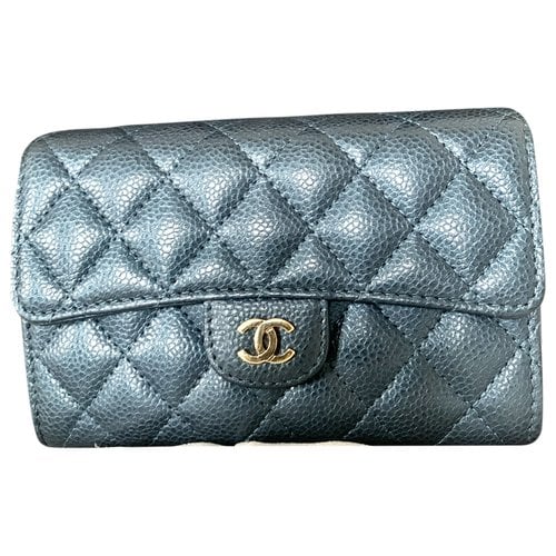 Pre-owned Chanel Timeless/classique Leather Wallet In Navy