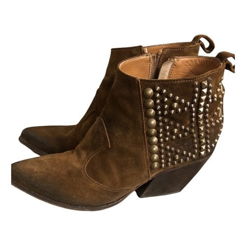 Pre-owned Elena Iachi Ankle Boots In Camel