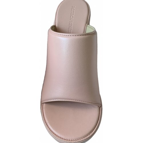 Pre-owned Bottega Veneta Leather Sandals In Beige
