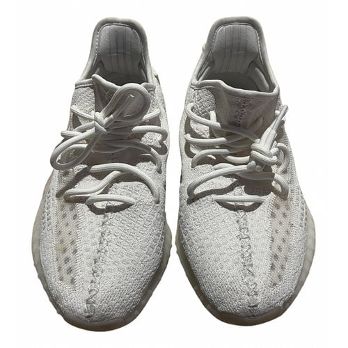 Pre-owned Yeezy X Adidas Vinyl Low Trainers In White