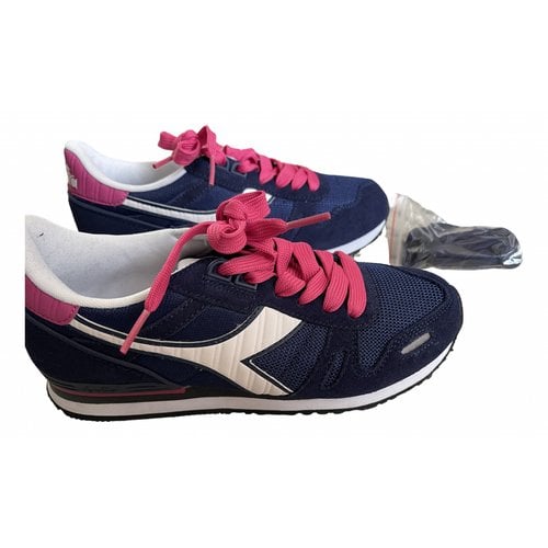 Pre-owned Diadora Trainers In Blue