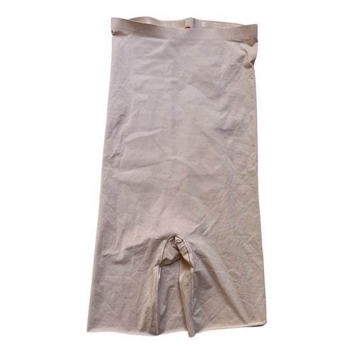 Pre-owned Spanx Shorts In Beige