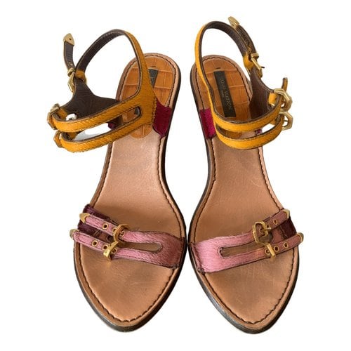 Pre-owned Louis Vuitton Ostrich Sandal In Pink