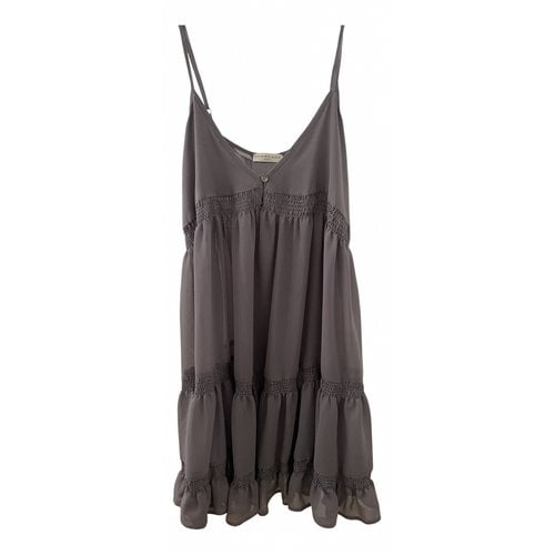 Pre-owned Burberry Mid-length Dress In Grey