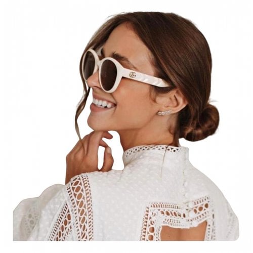 Pre-owned Gucci Aviator Sunglasses In White