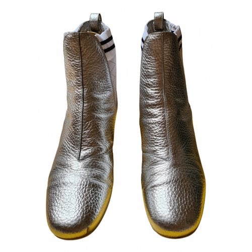 Pre-owned Fendi Leather Ankle Boots In Metallic