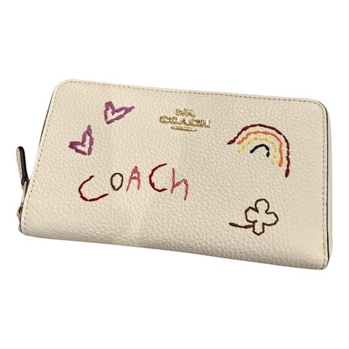 Pre-owned Coach Leather Wallet In White
