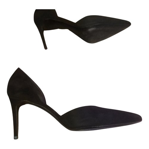 Pre-owned Saint Laurent D'orsay Heels In Black