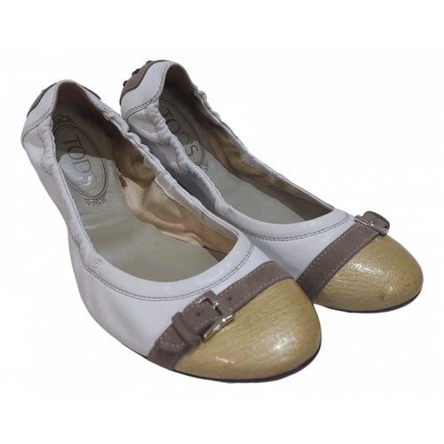 Pre-owned Tod's Ballet Flats In White