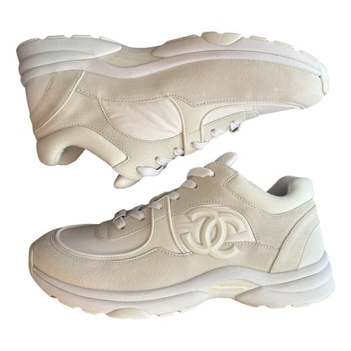 Pre-owned Chanel Leather Low Trainers In White