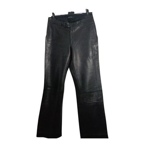 Pre-owned Gucci Leather Trousers In Black