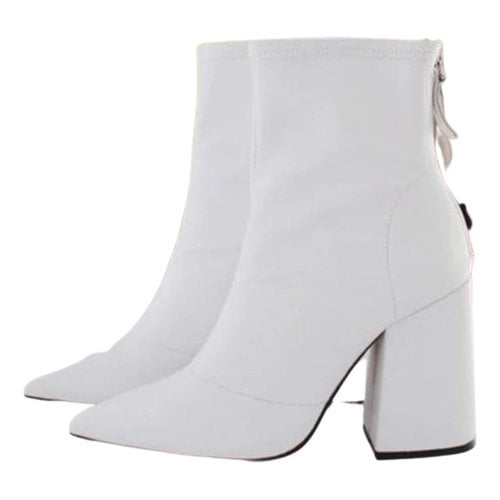 Pre-owned Alias Mae Leather Ankle Boots In White