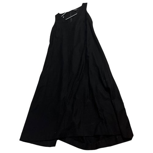 Pre-owned Theory Wool Mid-length Dress In Black