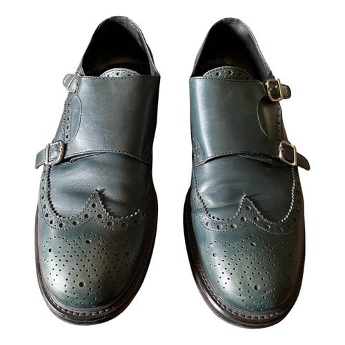 Pre-owned Doucal's Leather Flats In Green