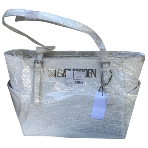 Pre-owned Steve Madden Faux Fur Handbag In White