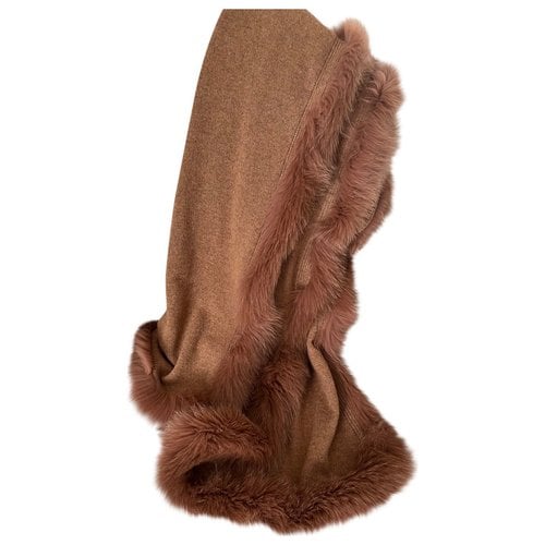 Pre-owned Max Mara Cashmere Stole In Camel