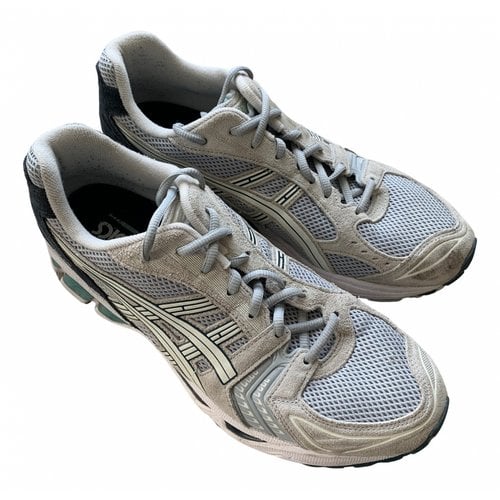 Pre-owned Asics Low Trainers In Grey