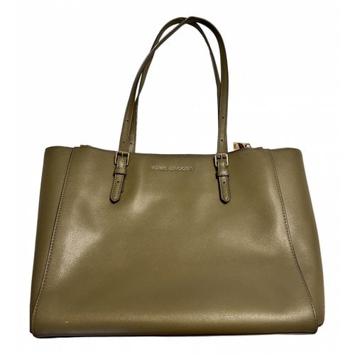 Pre-owned Marc Jacobs Leather Handbag In Green