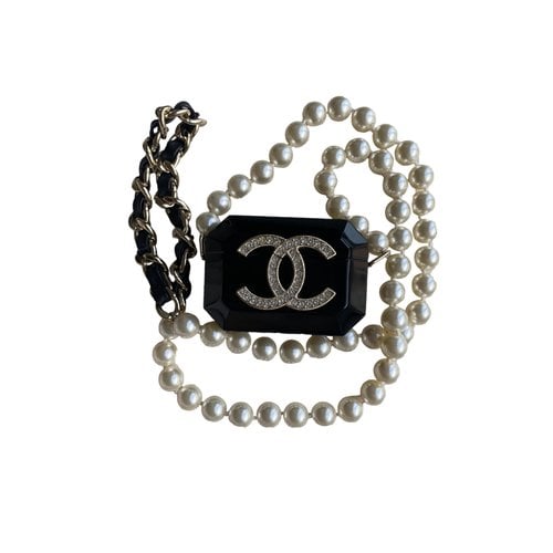 Pre-owned Chanel Purse In Black